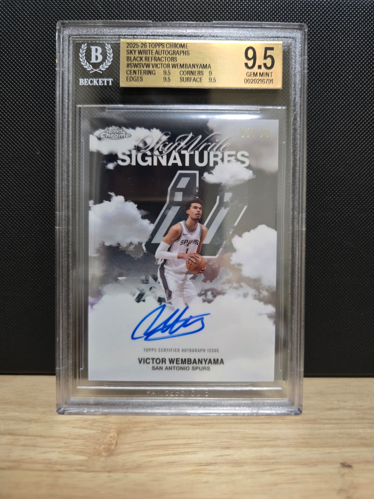 2025-26 Topps Chrome Sky Write Autographs Black Refractors BGS9.5